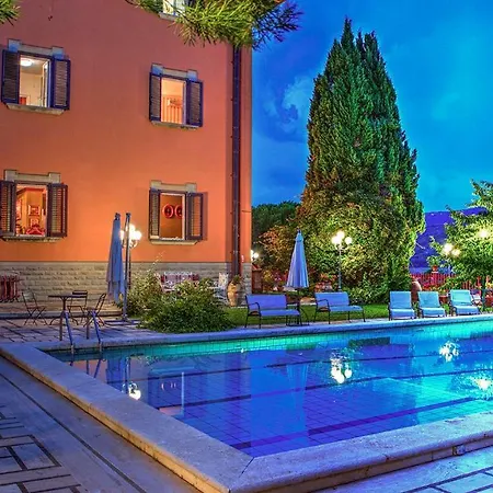 Michelangelo 14 Villa