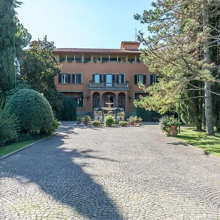 Michelangelo 14 Villa