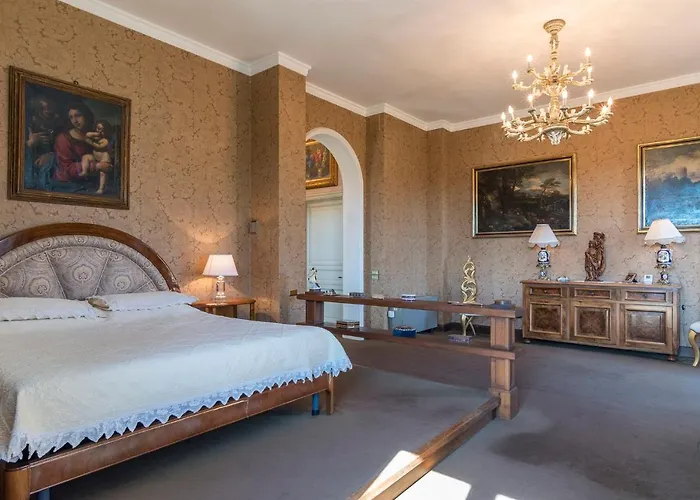 Вилла Michelangelo 14 Корчано