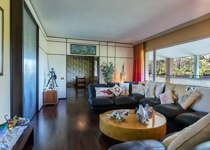 Вилла Michelangelo 14 Корчано